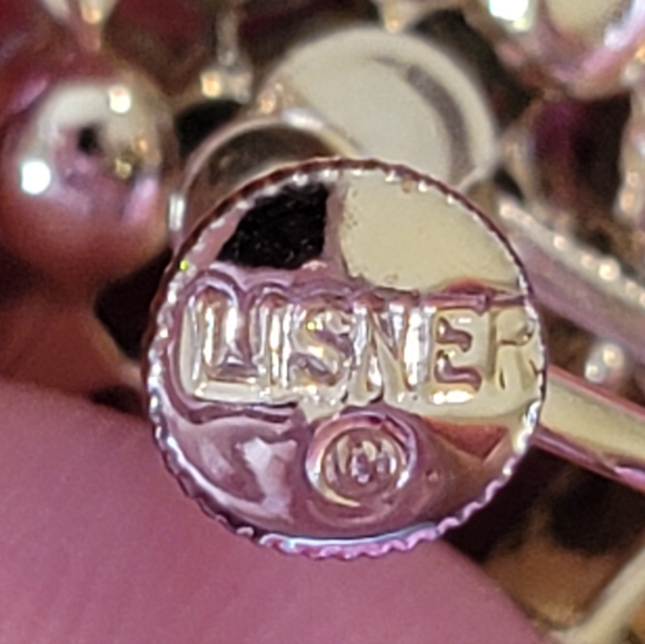 Lisner Earrings Vintage Screwback - Heliotrope Parue- LIKE NEW - Picture 6 of 6